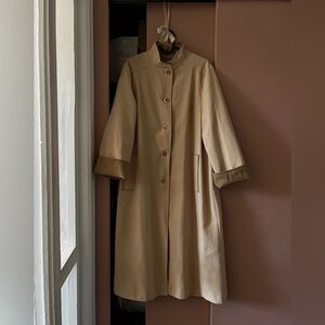 Vintage Butter Yellow / Tan Two Tone Trench Coat